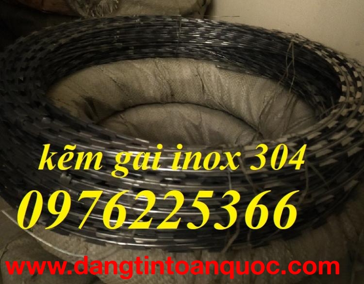 Dây kẽm gai inox 304