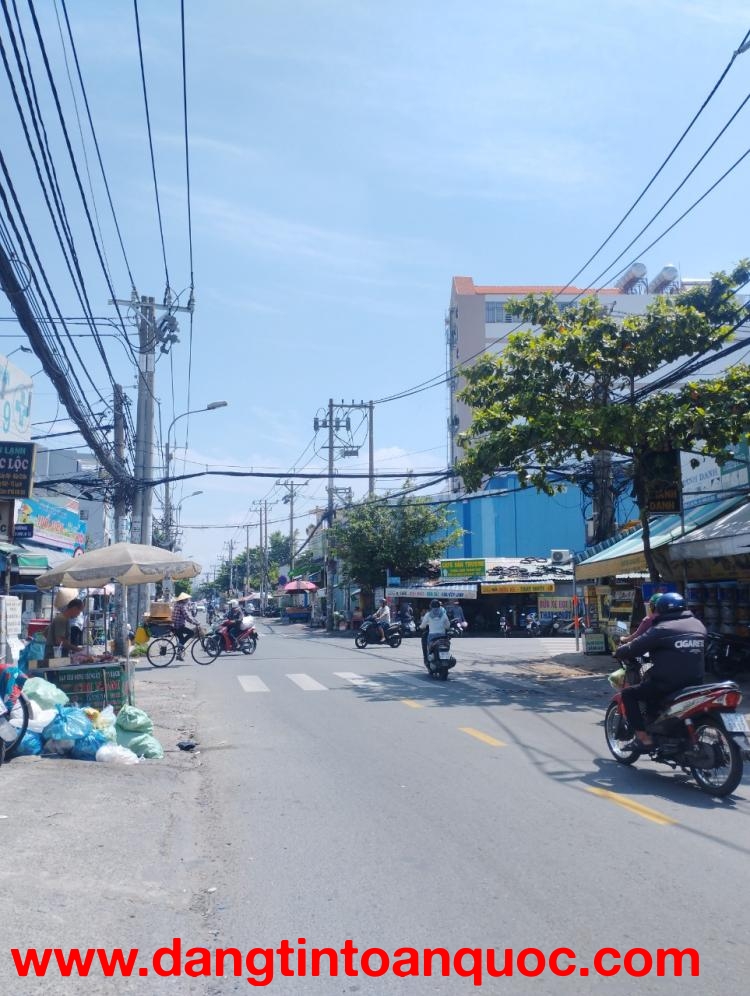 Ngộp Lý Thánh Tông - HXH 1 xẹt thông, Kinh Doanh - 4,5 x18m - 3 tầng