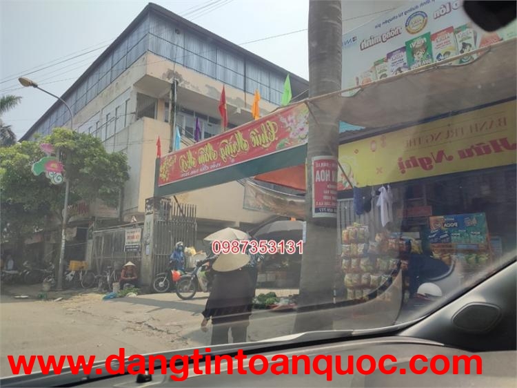 Cần bán 100m2 đất mặt đường lớn Vân Nội, kinh doanh sầm uất, cách cầu Nhật Tân 5 phút, giá rẻ: