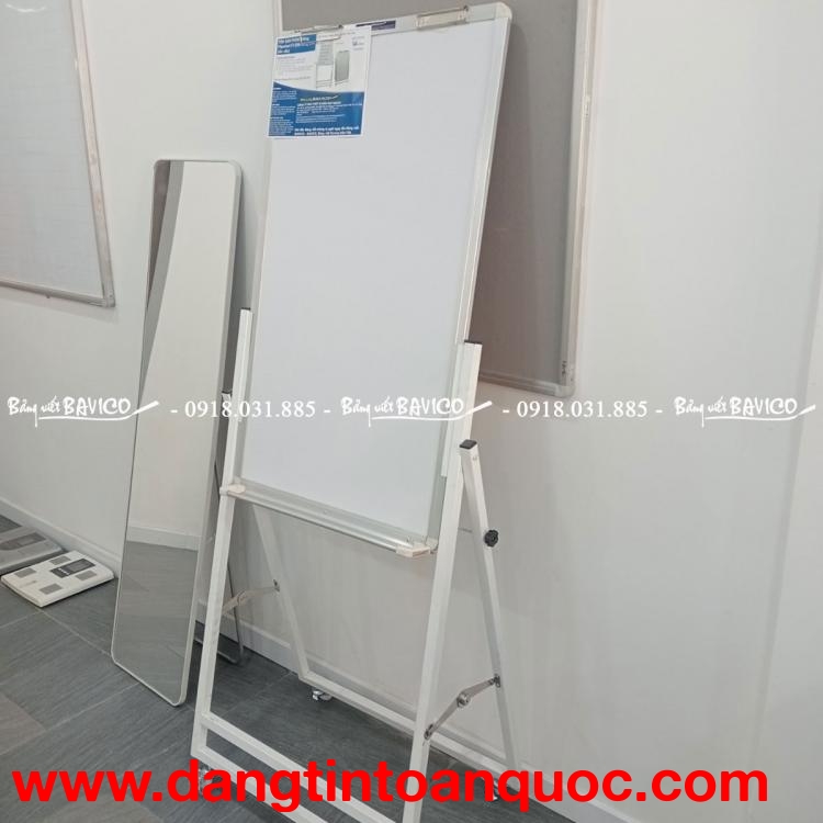 Bảng flipchart f3 chân gấp viết bút lông Ấn Độ