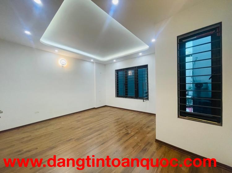 Bán nhà An Dương Tây Hồ, 30m2, 6.2 tỷ, ba gác đỗ cửa