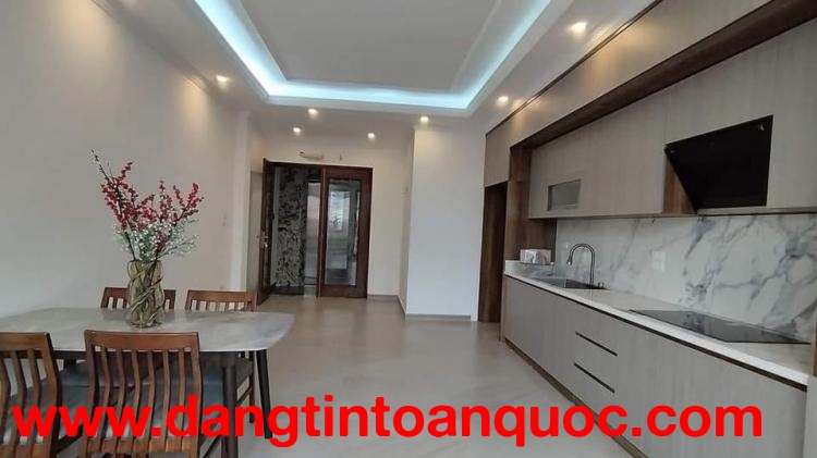 Nhà Lò Đúc, OTO Tránh, Kinh Doanh – 34m2, Giá 6.9 tỷ