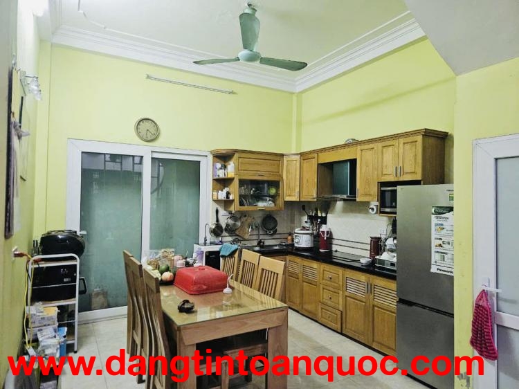 Bán nhà phố Lý Quốc Sư, 60m2, mặt tiền 4m, 30 tỷ, KD khách sạn, homestay, apartment