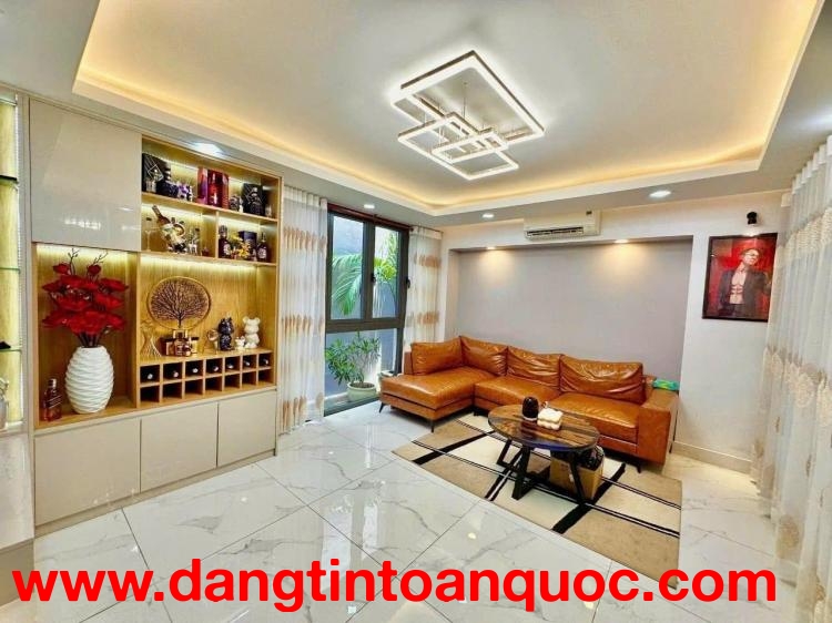 ***Bán nhà mặt tiền Võ Thành Trang, phường 11 Tân BÌnh (4,5*15) 3 tầng