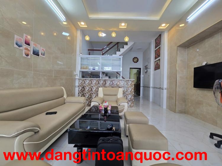 Bán nhà Bình Thạnh, 64m2, 2 tầng, nhỉnh 6 tỷ,