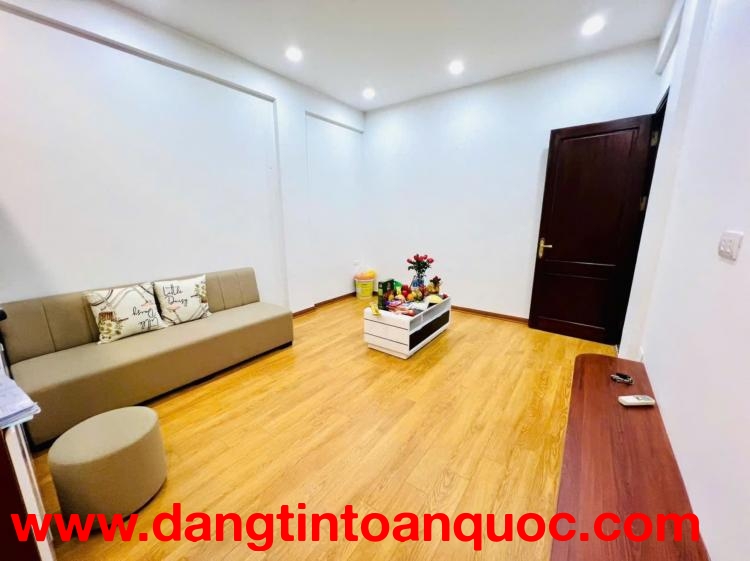 ????Ô tô đỗ dưới, Tầng 2 Kim Mã Thượng 60m2, 2PN, Nội thất đẹp, nhỉnh 3 tỷ????