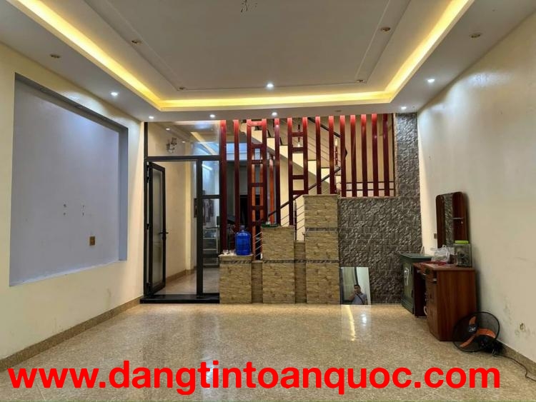 Bán nhà trong ngõ diện tích 70m2 giá 3.4 tỷ