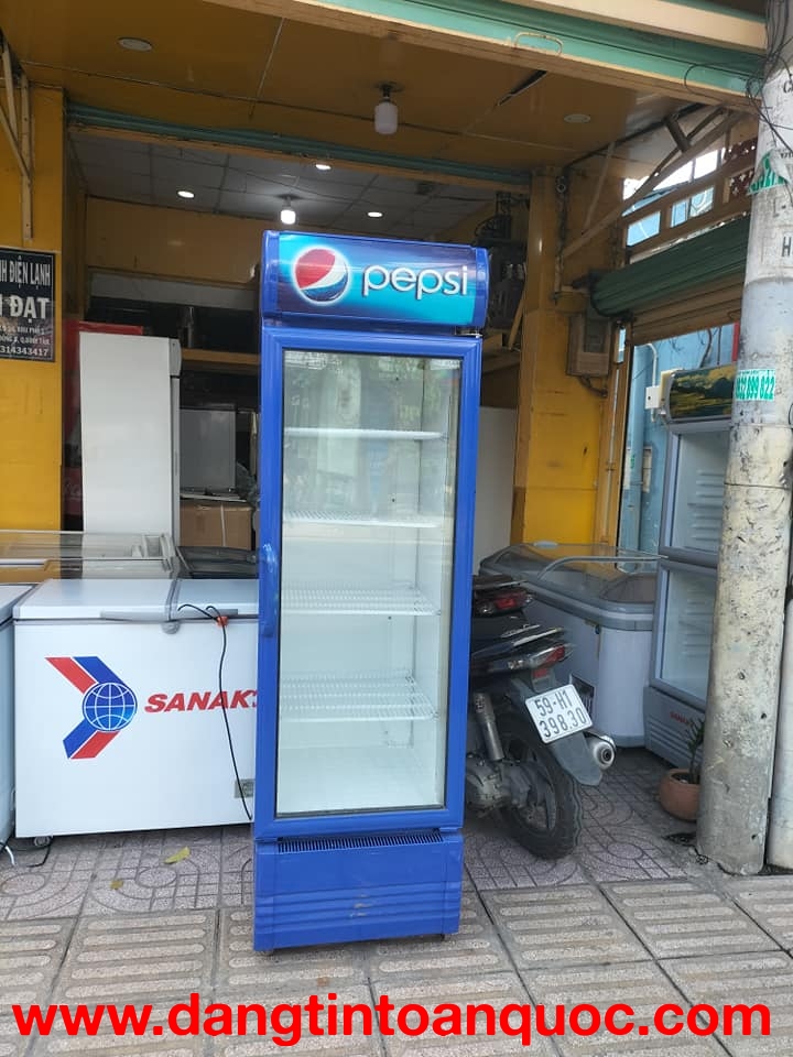 tủ mát pepsi dung tích 400 lít thái lan màu xanh