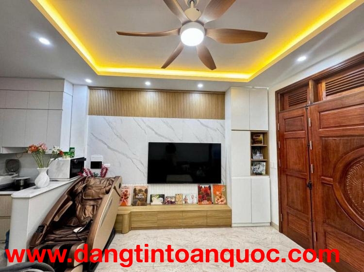 BÁN NHÀ LẠC LONG QUÂN- 50M2- GIÁ NHỈNH 7 TỶ