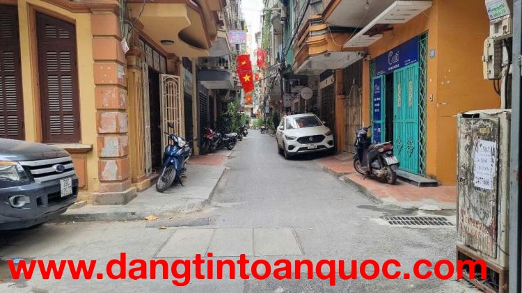 Bán Nhà Phân Lô Phố Phương Mai, Ô Tô Đỗ Cửa, DT 34m2 4 tầng mt 4n Giá 11.6 tỷ