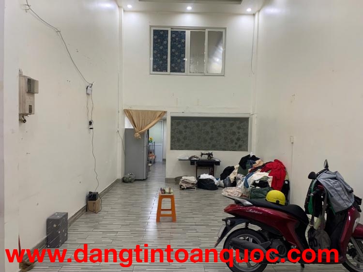 Quận Tân Phú ! Cho thuê MB kinh doanh và 2 phòng trọ giá rẻ ( wc riêng biệt ) Tel : 09388191