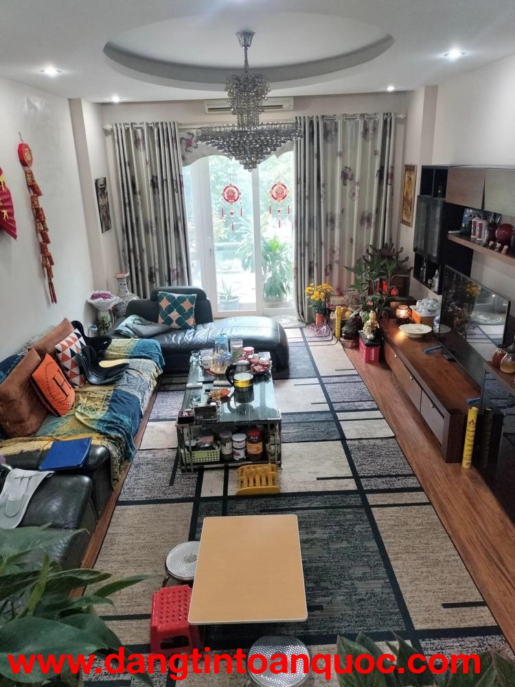 Cực hiếm! Bán nhà mặt phố Lò Sũ, 35m2, 5 tầng, 17.5 tỷ, phù hợp KD homestay, appartment