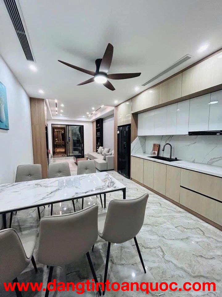 Nhà đẹp,Phan Văn Trị, P.11, 60m2, 2 tầng , 3 PN , NT full