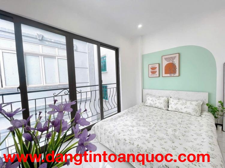 CHDV VIP NGUYỄN KHANG - LÔ GÓC - 16 PHÒNG - 80TR/THÁNG THANG MÁY Dt 54m2 Giá 14.8 tỷ