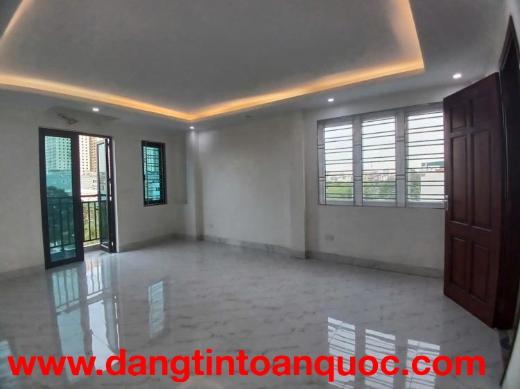 BÁN ĐẤT HỮU LÊ- THANH TRÌ, 50 M2, 5 TẦNG, MẶT TIỀN 4,5M, GIÁ 12,6 TỶ.