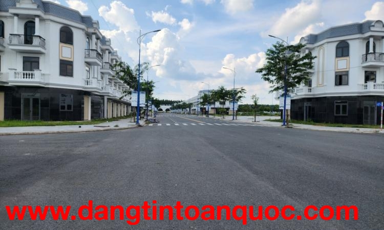 Ngân Hàng ACB Thanh Lý Lô Đất Đối Diện KCN Đức Hòa 3 Long An giá 800tr/140m2, Sổ Sẵn