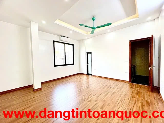 NHÀ PHỐ GIẢNG VÕ KINH DOANH, NGOC THÔNG,52/60 M2,5 TẦNG, MẶT TIỀN 4.5M, 8.5 TỶ, BA ĐÌNH.