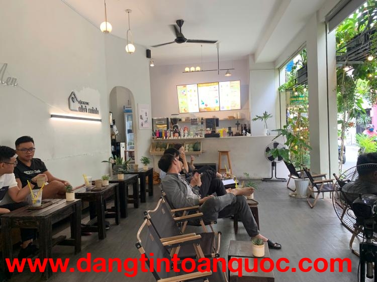 Quận Tân Bình Khu VP Cty – MT Nguyễn Trọng Tuyển, Quán Cafe Góc 2 MT Đẹp Lắm, khách VP nhiê