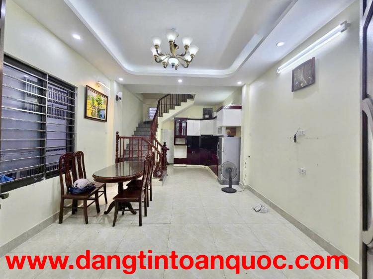 Bán quang trung hà đông 38m2 x4t gần trường nguyễn huệ -hơn 5 tỷ