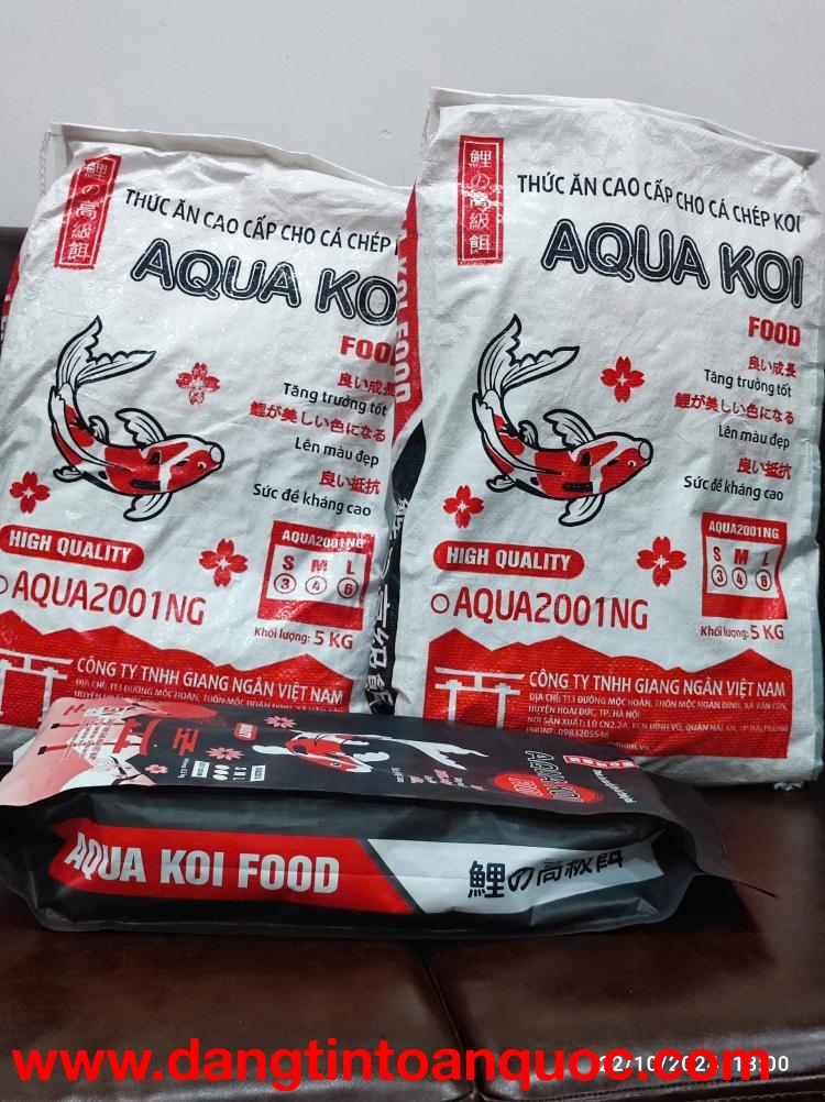 Thức ăn Aqua Koi 25 kg được thiết kế độc quyền dành riêng cho cá Koi Việt.