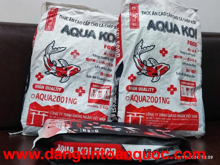 Thức ăn Aqua Koi 5 kg được chế tạo đặc biệt dành riêng cho cá Koi Việt