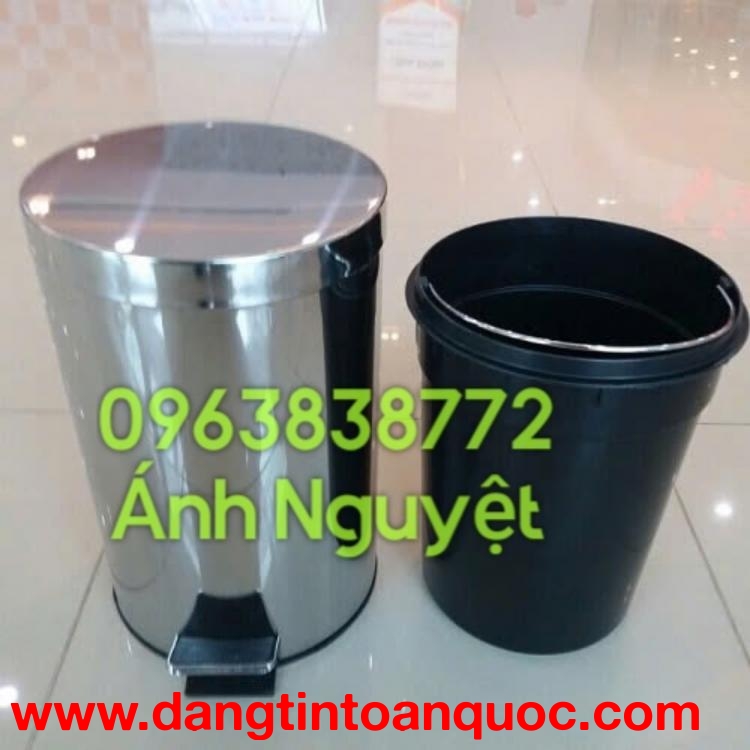 Thùng rác inox đạp chân