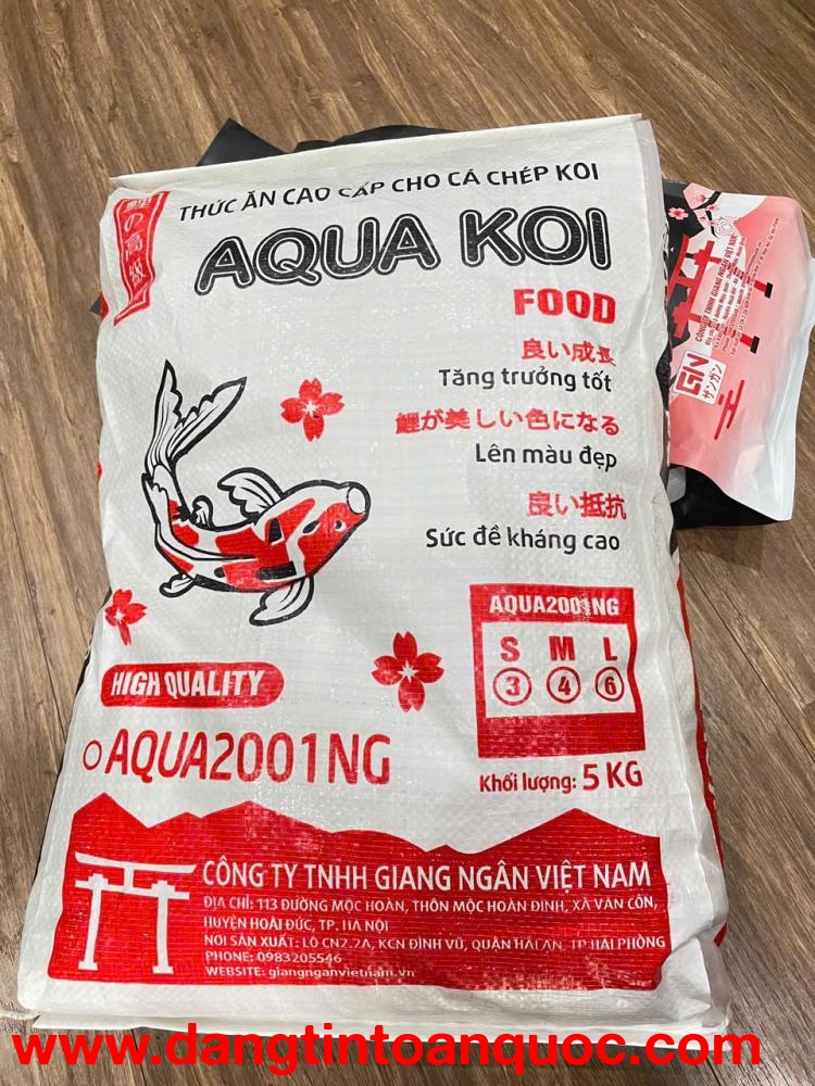 Bạn đang tìm kiếm thức ăn chất lượng nhất cho cá Koi? Aqua Koi chính là giải pháp.