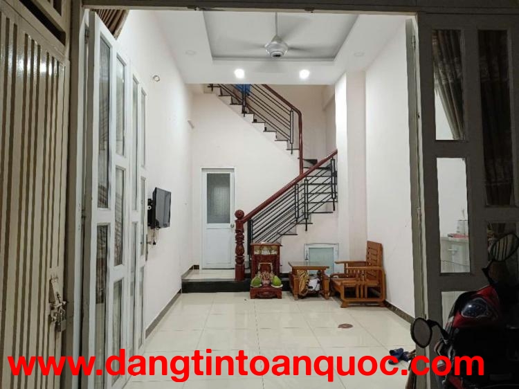 BÁN NHÀ MẶT TIỀN NHỰA 8M, PHƯỜNG PHÚ THUẬN, QUẬN 7. 80M2