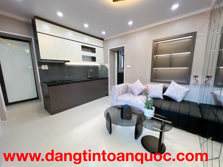 ???? Bán Nhà VIP Nguyễn Lương Bằng Đống Đa 30 M2 C4 MT 5 .5M, Chỉ 4.8 Tỷ Mặt Ngõ Thẳng Tắp gần sát n