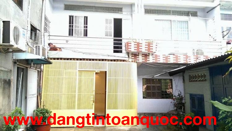 Cho thuê nhà nguyên căn P6Q8 – DTSD 112m2 – giá 9tr/th cọc 1 tháng. Lh:0903078807 – 0908570047.