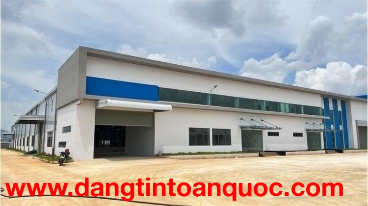 nhà xưởng hiện đại, kết cấu kiên cố, xưởng bàn giao mới, thu hút nhiều doanh nghiệp nước ngoài