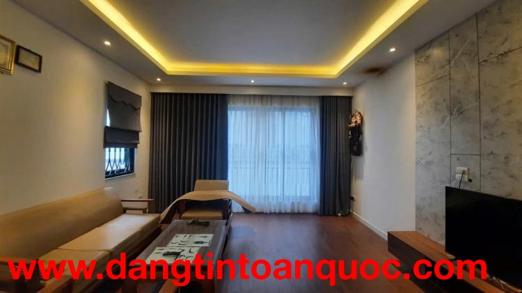 BÁN NHÀ NGỌC LÂM 56M 5TẦNG NGÕ  Ô TÔ TRÁNH GIÁ CỰC ĐEP.NHÀ DÂN XÂY CHẮC CHĂN CHỦ CẦN TIỀN BÁN NHANH 