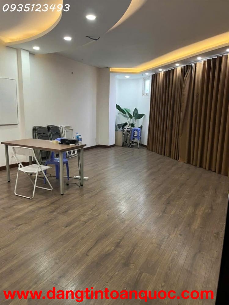 Cho thuê Văn Phòng giá rẻ Thạch Lam, Phú Thạnh, Tân Phú, 38m2, 6tr, đầy đủ trang thiết bị, giờ tự do