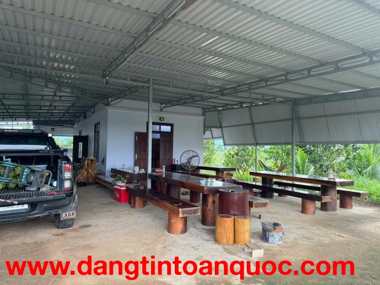 GĐ bán trang trại tâm huyết 1 đời chủ 13ha tại Bình Thuận. Giá 220tr / sào. Lh:0902608717