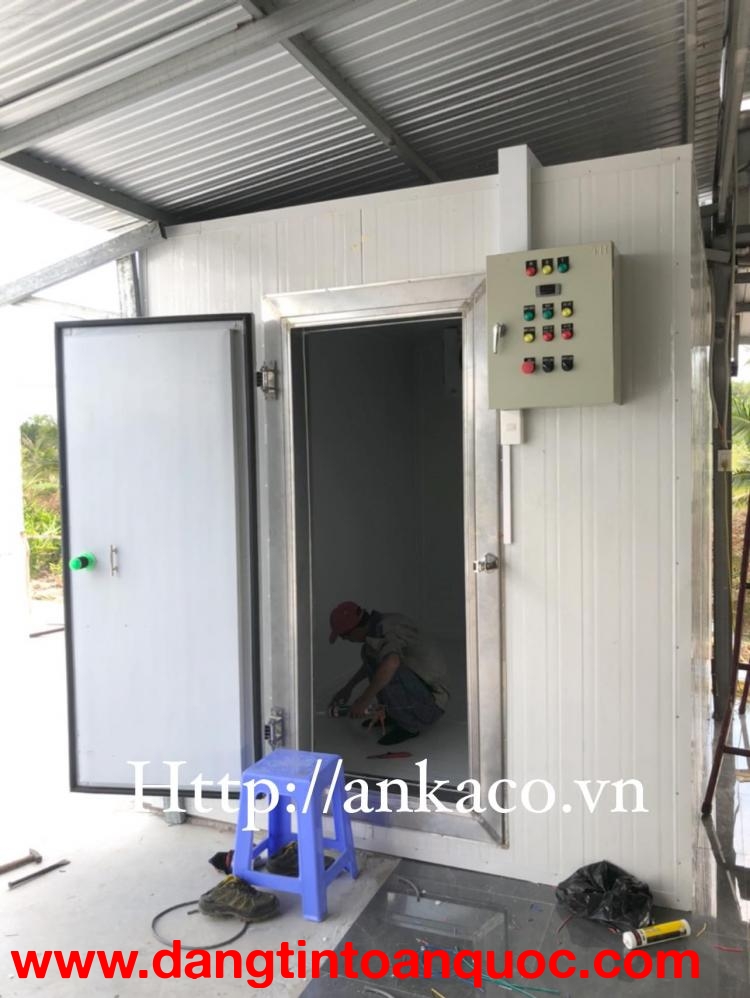 0947459479 lắp đặt  kho lạnh trữ thịt gà cung cấp cho chợ và siêu thị 