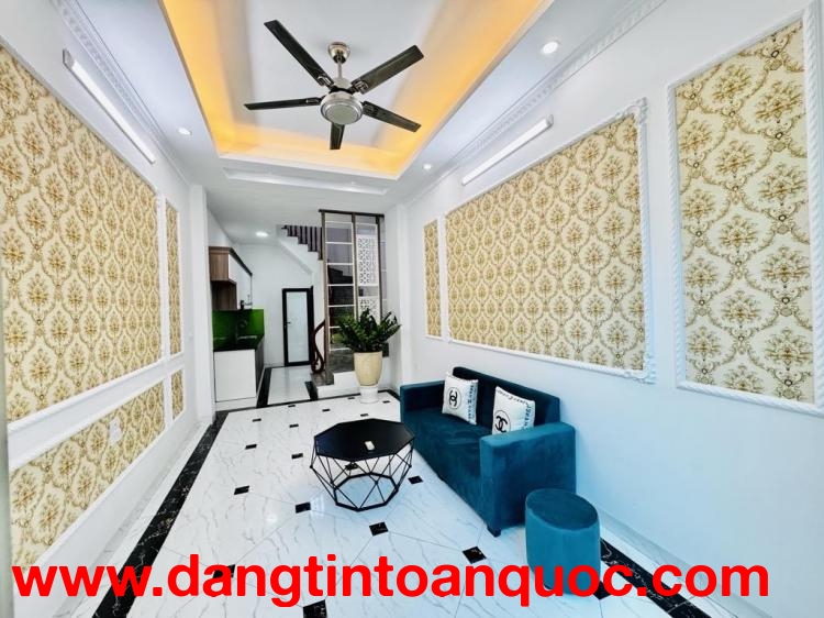 Bán nhà mới tinh ngõ rộng ở Ngũ Nhạc,H.Mai, DT 30m2, giá nhỉnh 4 tỷ