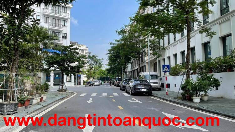 Bán đất ĐG X6 Thạch Bàn,sát mặt Cổ Linh,view công viên,hợp xây tòa nhà 100mMT7m,26 tỷ