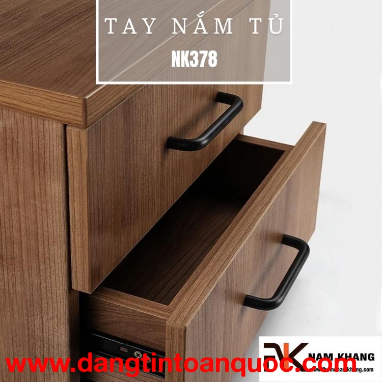 Tay nắm tủ cao cấp dạng thanh trơn màu đen NK378 | Zalo 0901 196 552