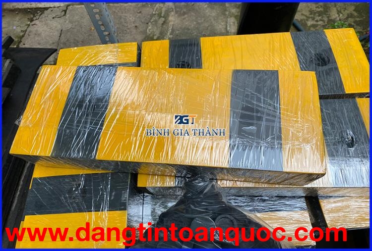 CAO SU GIẢM CHẤN CAO SU CHỐNG VA ĐẬP CHO KHO BÃI HÀNG SẴN GIAO NGAY LH 0977 711 919