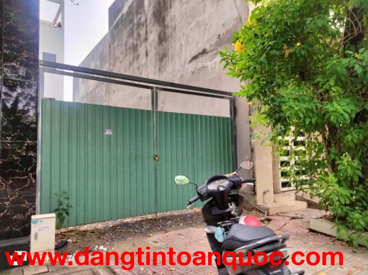 Bán lô đất thuộc KDC D2D đường D2, kinh doanh được, giá rẻ chỉ 5,3 tỷ