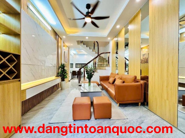 ???? NHÀ ĐẸP SIÊU HOT PHỐ TRẠM - LONG BIÊN - 41M² - GIÁ HƠN 7 TỶ ????