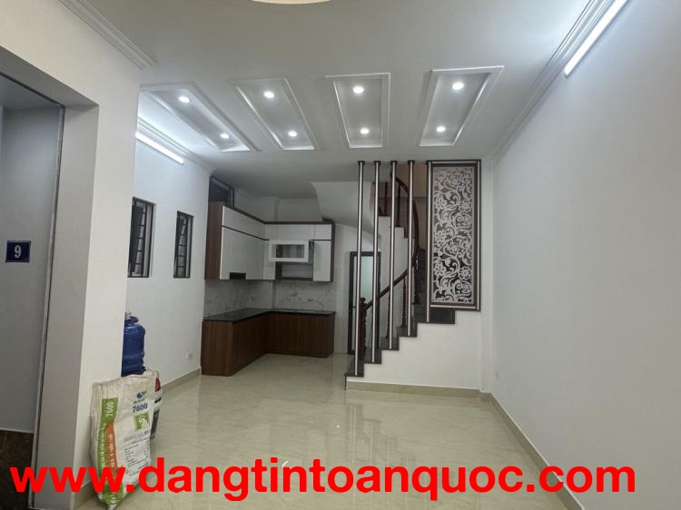 Bán nhà Kim Giang, Thanh Trìi, Ngõ nông MT rộng, 40m2, 6.4 tỷ