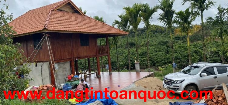 BÁN ĐẤT VƯỜN CÓ SẴN NHÀ SÀN NGHỈ DƯỠNG TẠI DAKLAK, 9.500M2 GIÁ 3,9 TỶ . LH:0902518292.