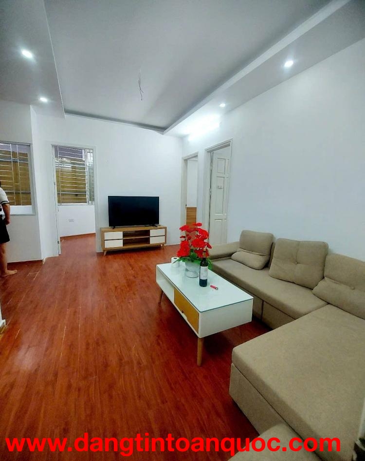 Cho thuê căn hộ CCMN Khương Hạ, 60m2, tầng 4, 3 ngủ, 10 triệu, ô tô đỗ cửa, vào ngay