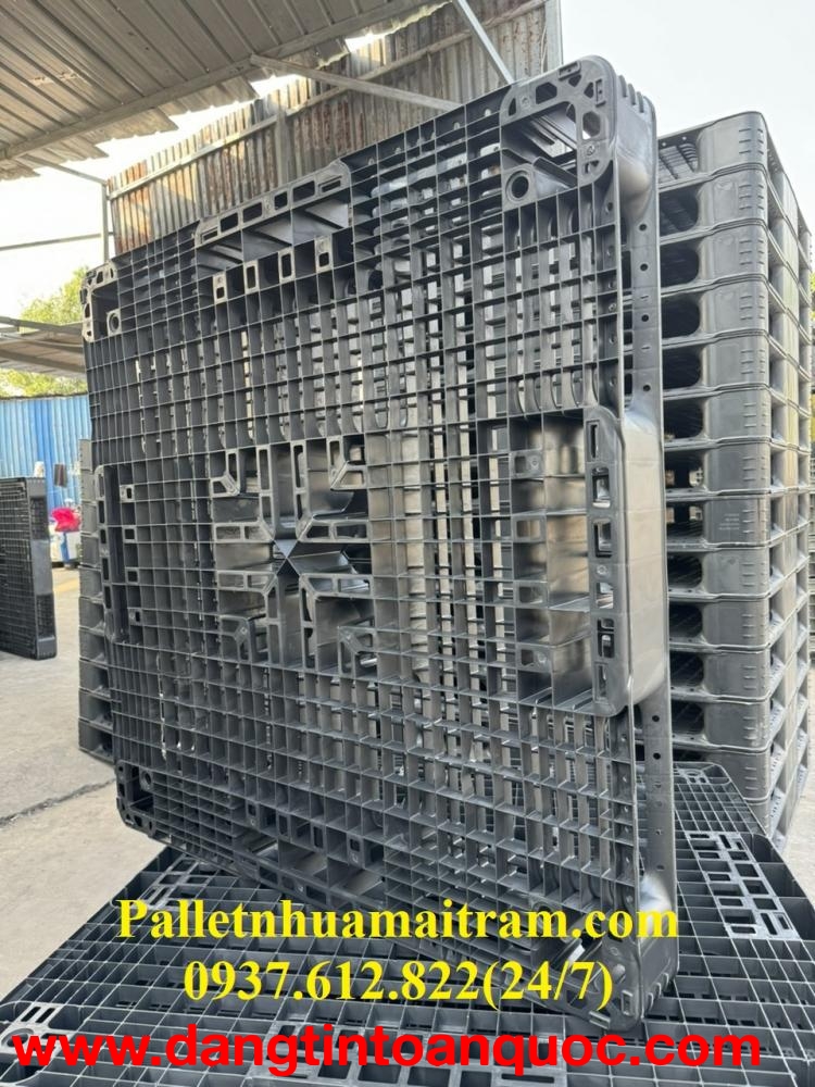 Pallet nhựa cũ tại Dĩ An chuyên phân phối trong các khu công nghiệp