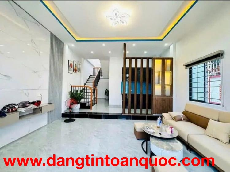 LÔ GÓC 5 TẦNG, NGÕ THÔNG, DÂN TRÍ CAO #Sài Đồng#LONG BIÊN; 5,1 TỶ