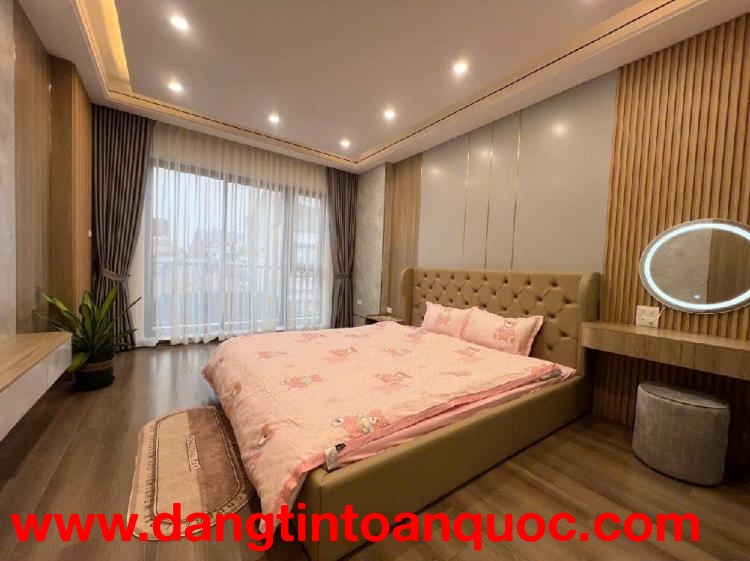 Rất đỉnh! 
Bán nhà Cù Chính Lan, 32m2, 6.7 tỷ, phân lô quân đội, vị trí đắc địa, an ninh yên tĩnh