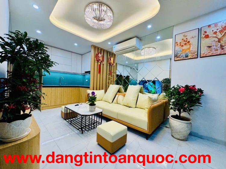 Bán Nhà Kim Ngưu Full Nội Thất 4 Tầng 3 Ngủ Giá 6.69 Tỷ Ngõ Thông Kinh Doanh