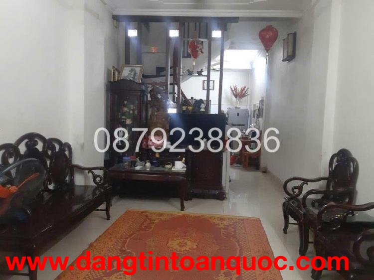 Bán Nhà Đặng Tiến Đông, 37m²  4 Tầng, Ngõ Nông Thoáng, Ở Cực Sướng