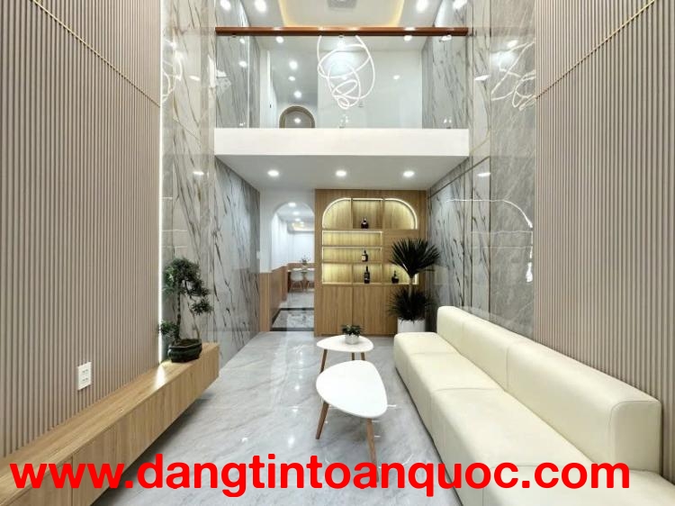 Bán Nhà HXH Bạch Đằng 40m2, 3 Tầng 3 P.Ngủ, Mới Ở Ngay Hơn 5 Tỉ